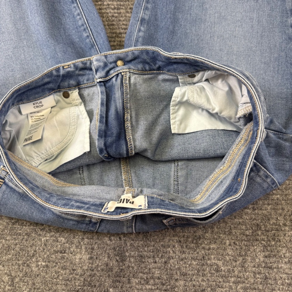 PAIGE Kylie Crop Jeans Light Wash Distressed Frayed Hem Women's Size 30x25 - Picture 8 of 14